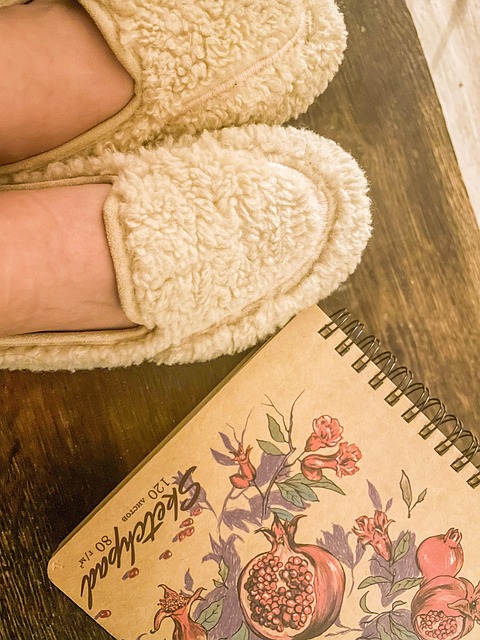 Pre krásu chodidiel vašej priateľky papuče z ovčej vlny